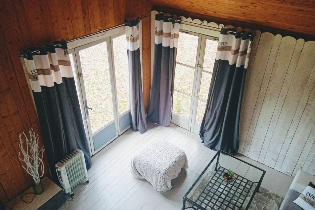Chalet En Foret, Brame Du Cerf Valpuiseaux Exteriör bild