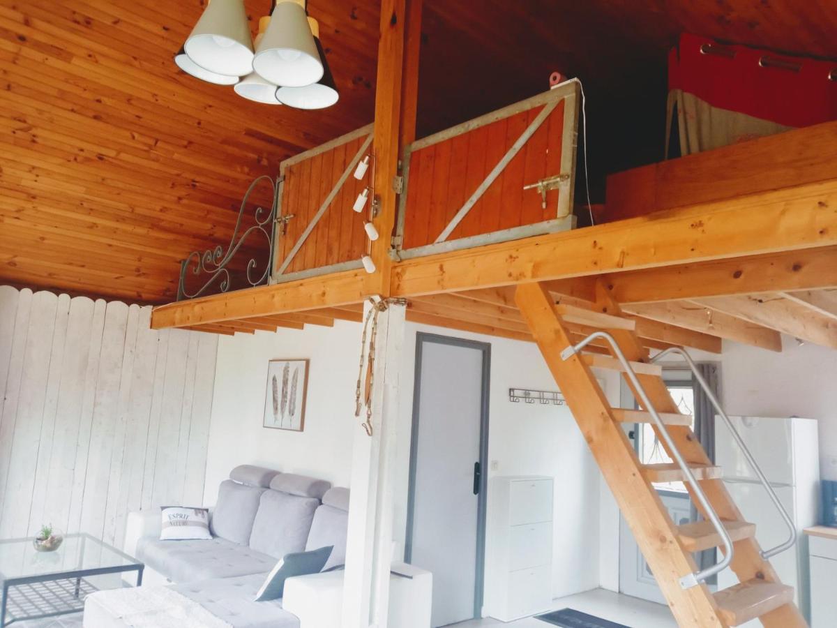 Chalet En Foret, Brame Du Cerf Valpuiseaux Exteriör bild